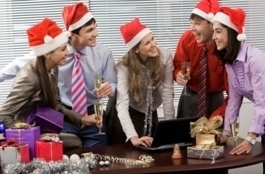 How To Enjoy Your Holiday Office Party (Without Making A Spectacle Of Yourself)