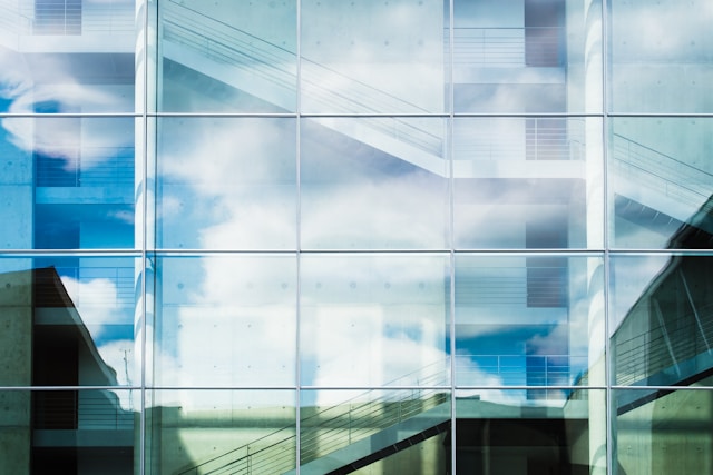Glaziers and Glass Service Specialists – The Transparent Choice for Quality and Safety